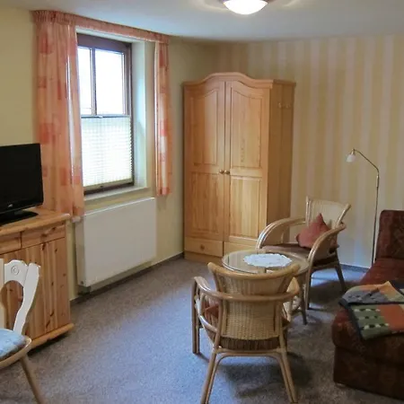 Ferienhaus Schonherr מלון